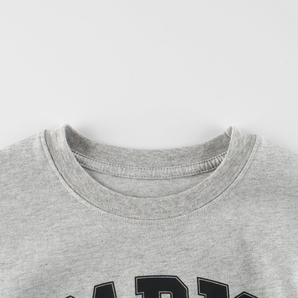 Boys and Girls’ Letters Print T-shirt in European and American Style